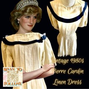 𝅺PIERRE CARDIN VINTAGE LINEN DRESS WITH BIB COLLAR